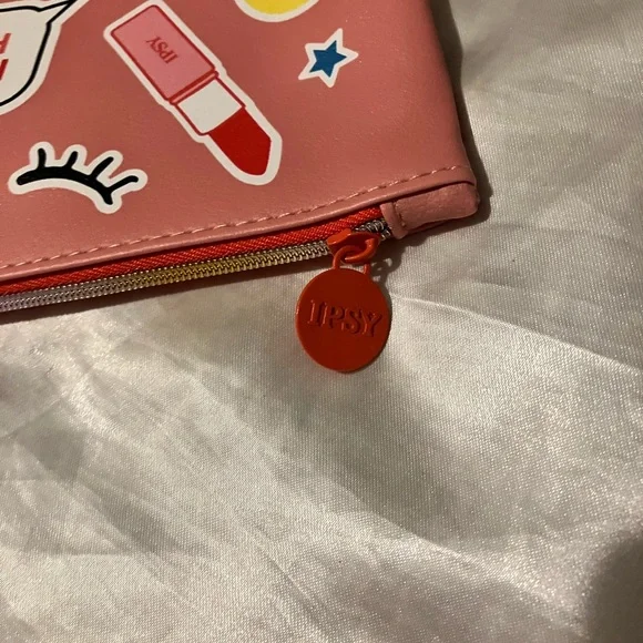🖤 Ipsy bag - Picture 3 of 4